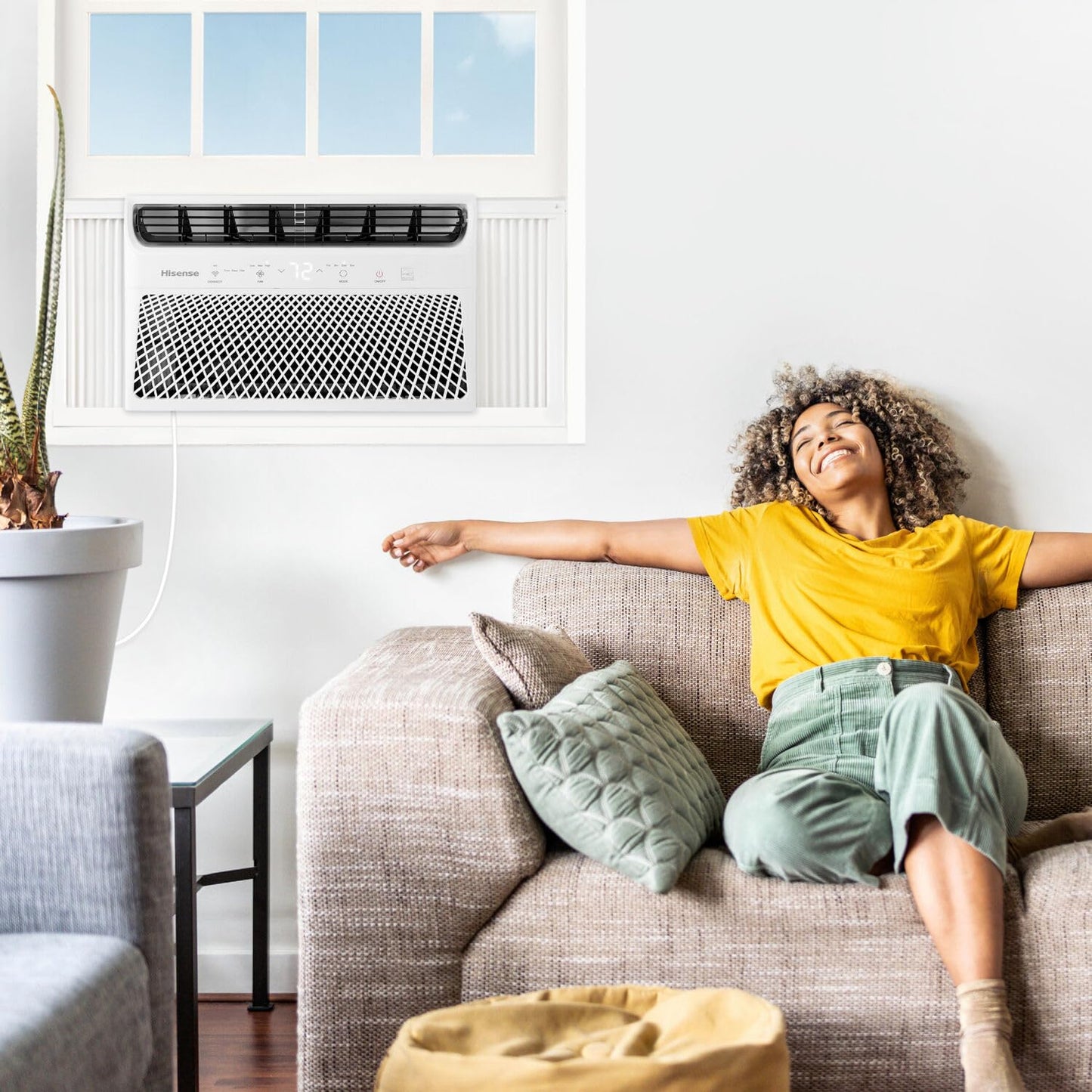 Hisense AHW1022CW1W 10,000 Smart Air Conditioner with Wi-fi Control, Dehumidifier, and Remote, 115V, Window AC Unit for Apartment, Bedroom, Medium Rooms up to 450 Square Feet in White, 10000 BTU